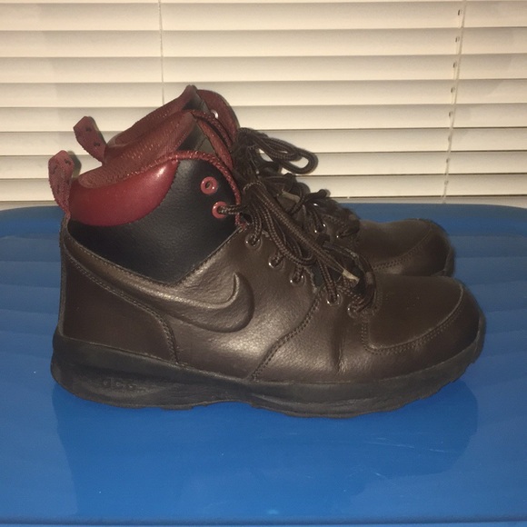 Nike ACG Other - Nike ACG Manoa Leather GS Winter Hiking Boots Boys